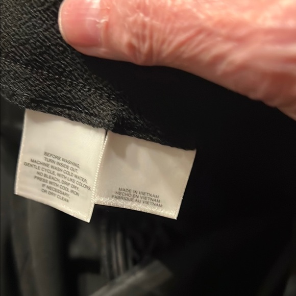 Kasper Black Pants Elegant and Versatile Friday grenzie sale
Pull ups - Picture 7 of 10